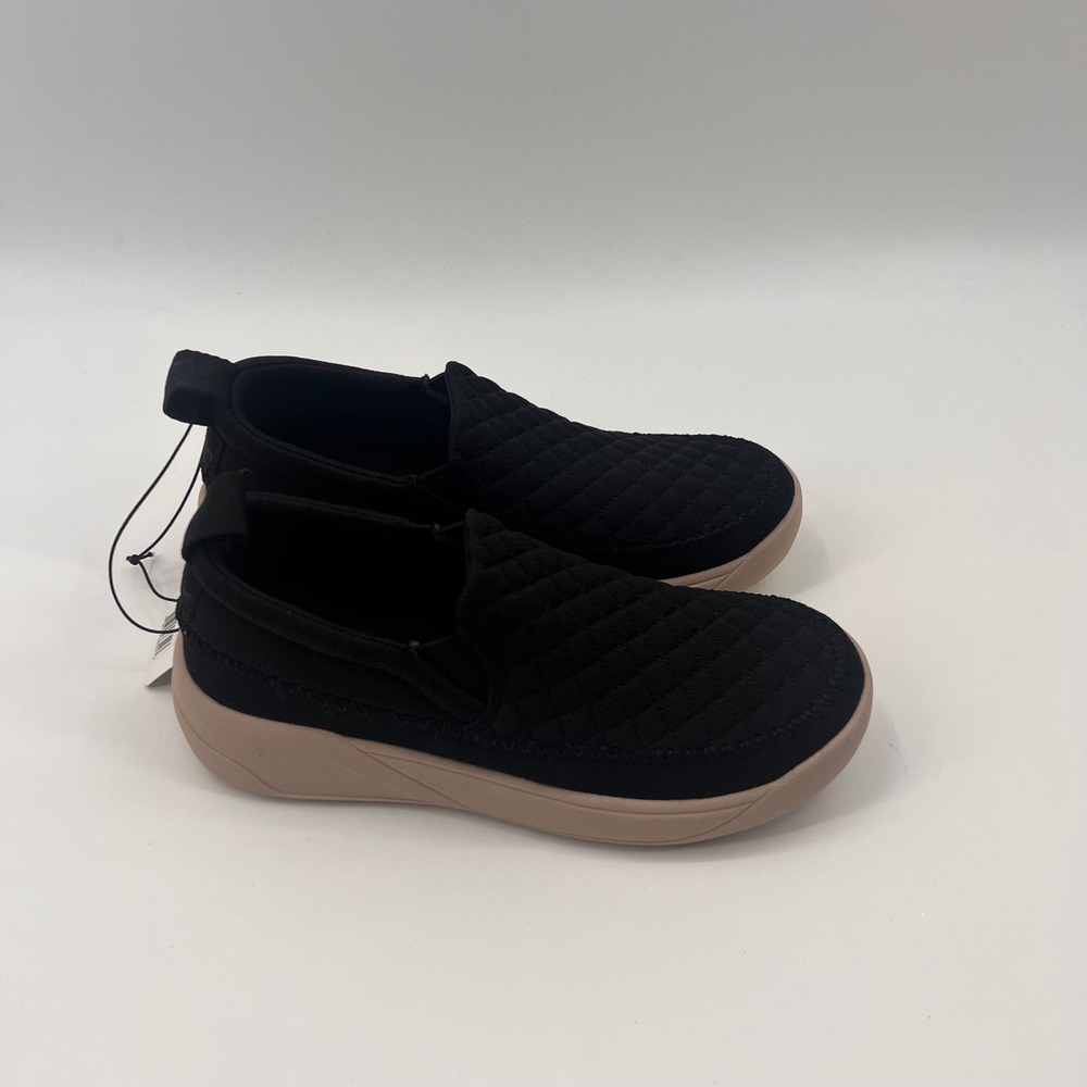 Staheekum Womens Quilted Slip-On Sneakers Black Mesh C91239928B Size 7